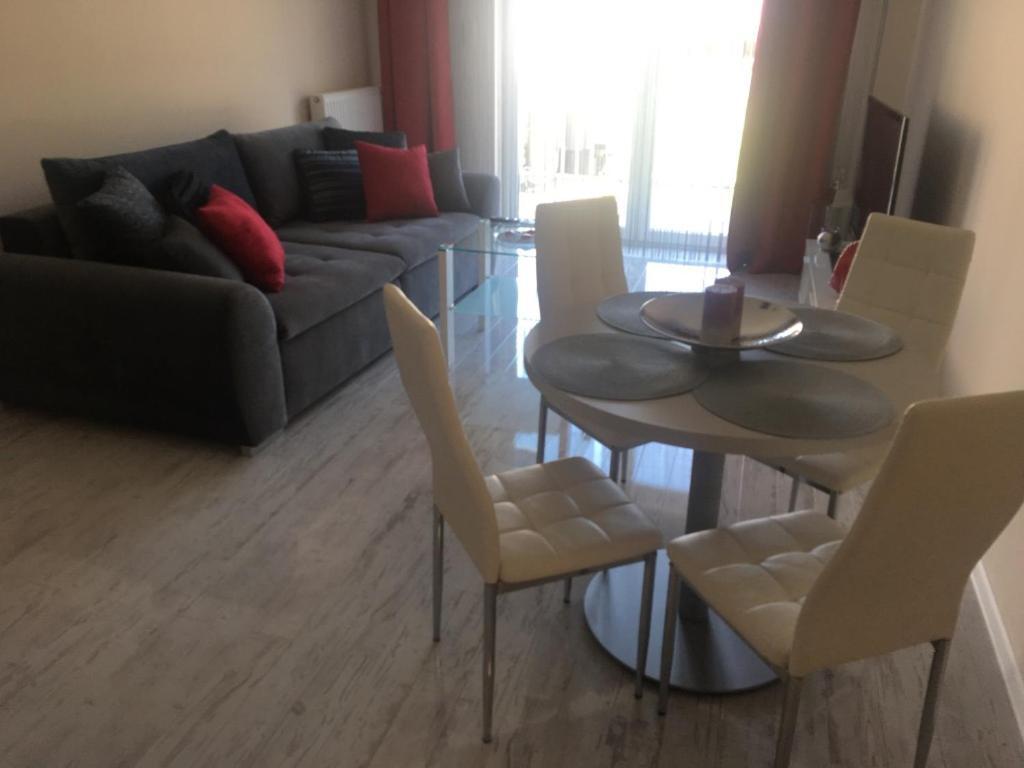 شقة Apartament Silence Baltic Wenecja بوبيروفو المظهر الخارجي الصورة