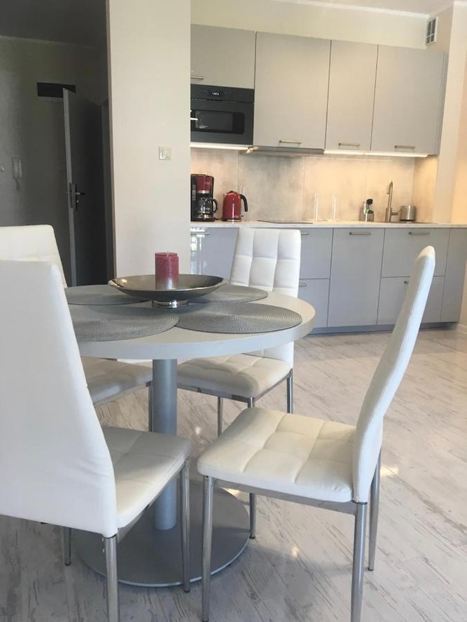 شقة Apartament Silence Baltic Wenecja بوبيروفو المظهر الخارجي الصورة
